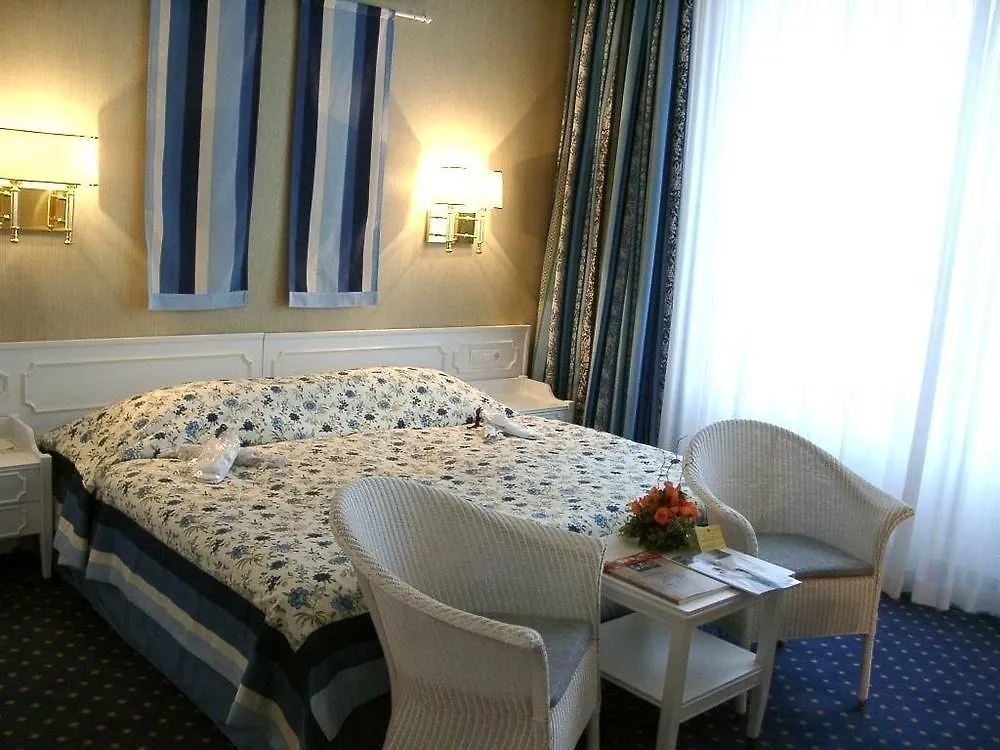 *****  Hotel De France Wien Austria